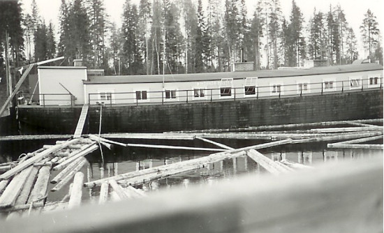Manta-laiva kämppäaikaan, kuva Maire Turunen